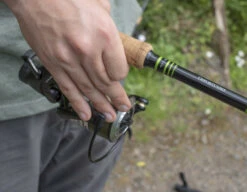 Korum Opportunist Rod 2,40m (2lb) 8 Korum Opportunist Rod 2,40m (2lb) -FIS Hengels Winkel 19a5d2aa65e573b3