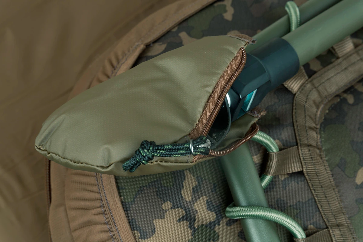 Shimano Trench Camou Bedchair Stretcher System Wide (Stretcher + Slaapzak) 2 Shimano Trench Camou Bedchair Stretcher System Wide (Stretcher + Slaapzak) - Afbeelding 2