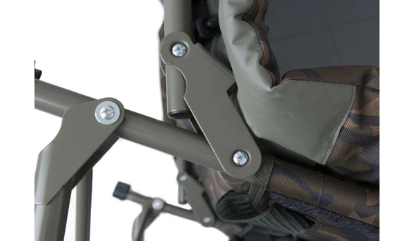 Fox R2 Camo Bedchair Standard 3 Fox R2 Camo Bedchair Standard - Afbeelding 3