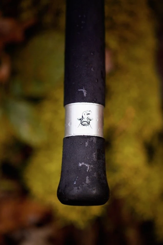 Black Cat Cat Buster Vertical Meervalhengel 1,70m 100-200g 1 Black Cat Cat Buster Vertical Meervalhengel 1,70m 100-200g