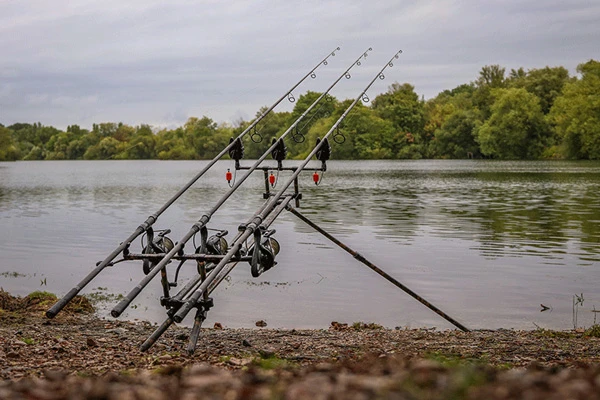 Fox Horizon Duo Camo Pod 3 Rod 1 Fox Horizon Duo Camo Pod 3 Rod